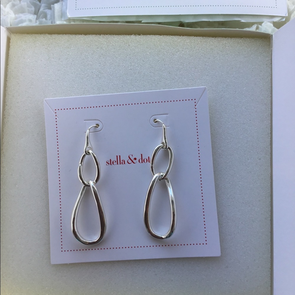 Never worn Stella & Dot earrings
